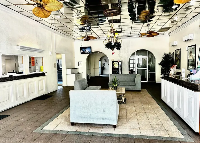 Monumental Movieland Hotel