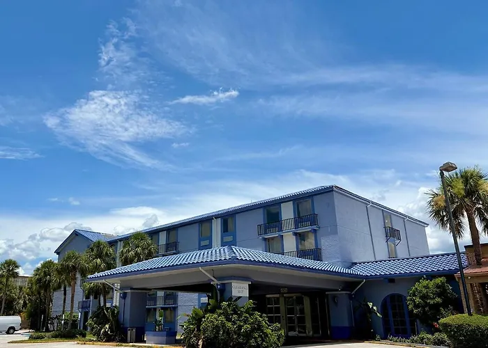 Monumental Movieland Hotel